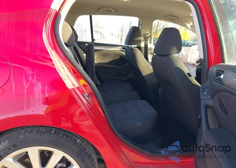 2013 Volkswagen Golf 2.0L Tdi 4-Door из США, поврежденный, VIN WVWDM7AJXDW029997